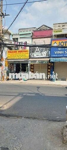 Chính chủ cần bán căn nhà 2 mặt tiền.khu sầm uất tiên kinh doanh mọi