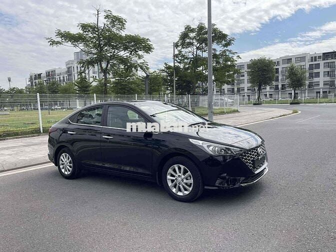 Hyundai Accent 2022 - 24000 km