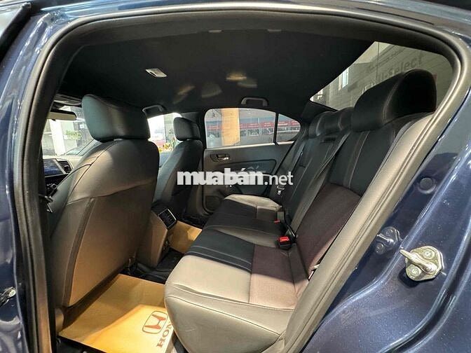 Honda City 2025 RS 1.5 AT - 9000 km