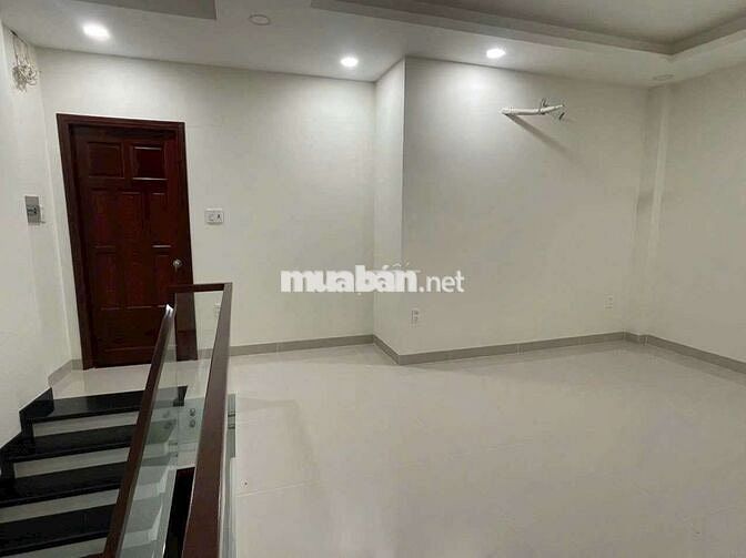 Cho thuê nhà mặt phố Lê Văn Lương