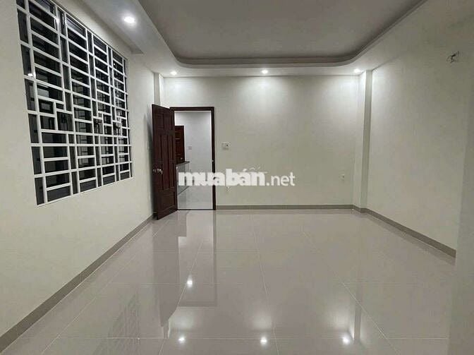 Cho thuê nhà mặt phố Lê Văn Lương