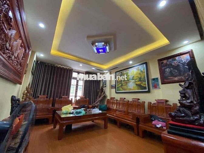 70M RA MẶT PHỐ CẦU GIẤY - 4 TẦNG KCCC - 45M - NHỈNH 11 TỶ