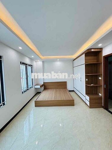 Siêu Phẩm Nhà Mới View Hồ Trung Tâm Hà Đông – Thang Máy – Nội Thất Cao
