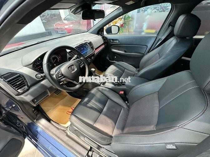 Honda City 2025 RS 1.5 AT - 9000 km