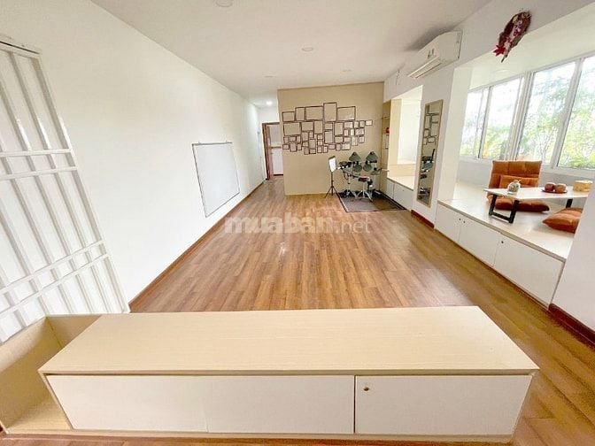 Chung cư 70m có thiết kế hiện đại có full nội thất cho thuê 14 triệu