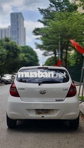 Hyundai i20 2011 1.4 AT - 100000 km