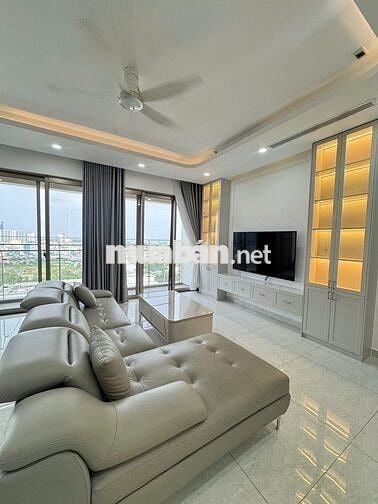 Cho thuê Penhouse Midtown Q.7, 4 phòng ngủ, nội thất cao cấp_ 4.000$