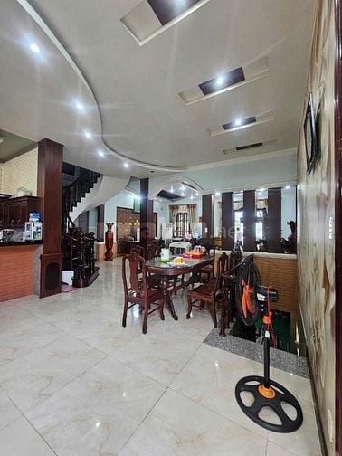 Bán gấp Biệt Thự 3 Tầng Đường Trần Văn Giàu Bình lợi Bình Chánh 