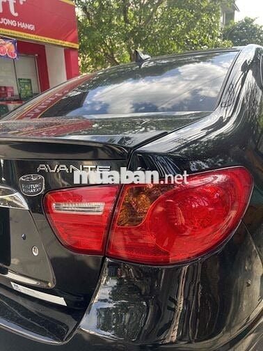 Hyundai Avante 2011 1.6 MT - 145000 km
