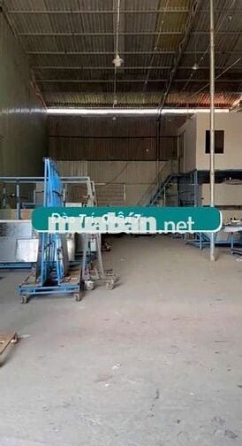 Kho đẹp cần cho thuê gấp ở Đường Đào Trí diện tích 300m2 có pccc