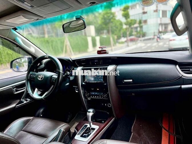 Toyota Fortuner 2017 2.7V 4x2 AT - 123000 km