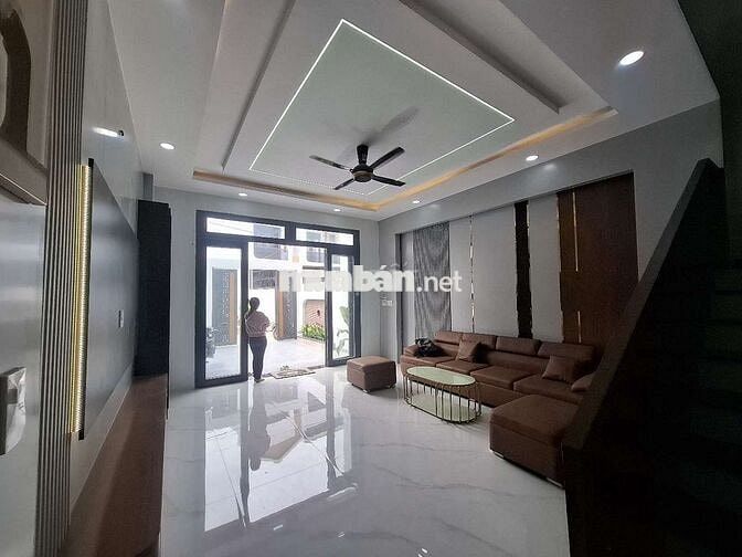 Nhà mới 1 trệt+1 lầu 5×24 nhỉnh 2 tỷ  kcn cầu tràm
