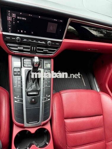 Porsche Macan 2019 S - 49800 km