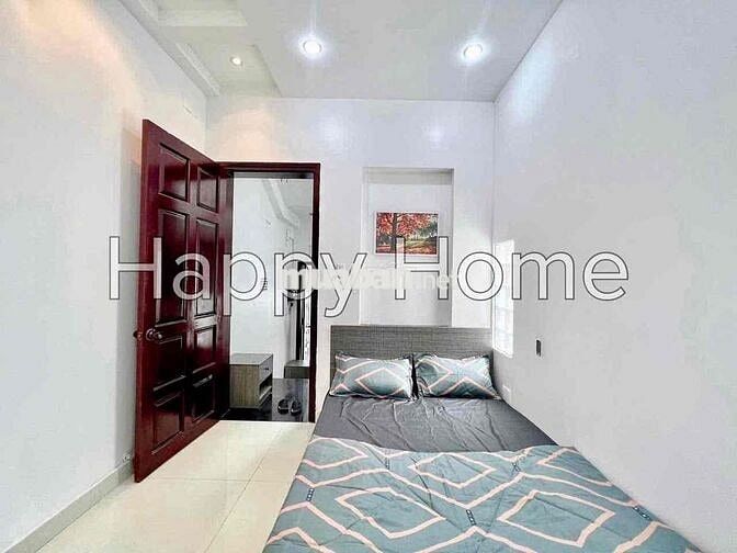 CHO THUÊ PHÒNG FULL NỘI THẤT, CỬA SỔ TRỜI NGAY CẦU CÔNG LÝ