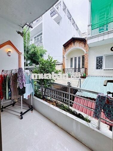 NHÀ ĐẸP Q4 - 2 TẦNG- 20m2 - KDC HIỆN HUỮ - GIÁ 2 TỶ NHỈNH