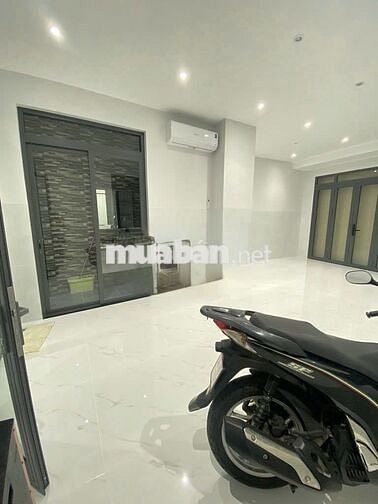 Mặt bằng kinh doanh gần Công viên Làng Hoa, Vincom Gò Vấp, Emart