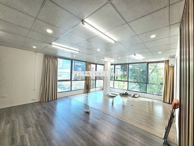 MẶT TIỀN KINH DOANH ĐƯỜNG CỘNG HÒA, NGANG 7,5M X20M, TRỆT 2 LẦU