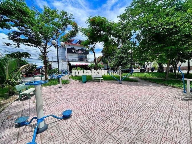 VIP KHU BIỆT THỰ ĐỘC NHẤT 2MT TRƯỚC SAU KHUÔN ĐẤT ĐẸP 15X30M THỔ 100%