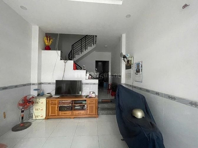 NHÀ P3 Q8 ÂU DƯƠNG LÂN - 3.7 nở hậu 4.1 x 14.3 - Gần trườngTiểu học.