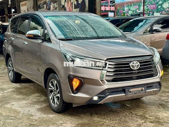 Chính chủ bán Toyota Innova G 2.0 2021 lướt 8 vạn