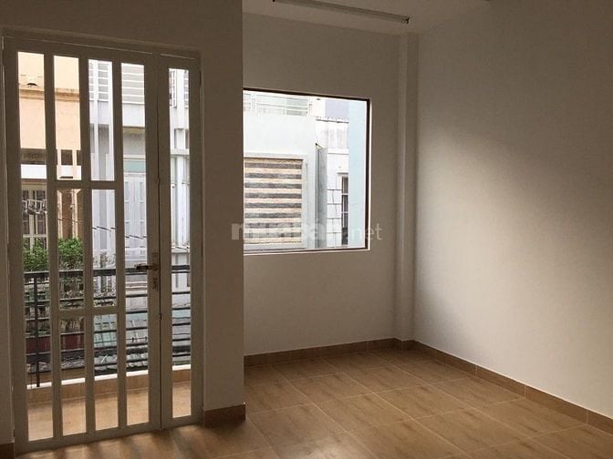NHÀ P3 Q8 ÂU DƯƠNG LÂN - 3.7 nở hậu 4.1 x 14.3 - Gần trườngTiểu học.