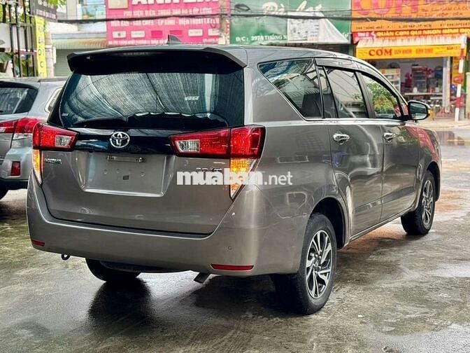 Chính chủ bán Toyota Innova G 2.0 2021 lướt 8 vạn