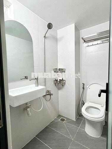 CHDV DUPLEX 2 GIƯỜNG NGAY CHỢ PHÚ NHUẬN - GẦN TÂN ĐỊNH QUẬN 1