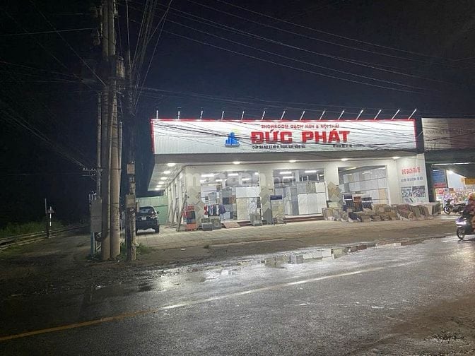 Hạ Giá 3 tỷ! HH 2%. Bán Showoom Nội Thất 2MT đường An Viễn- Xã Đồi 61