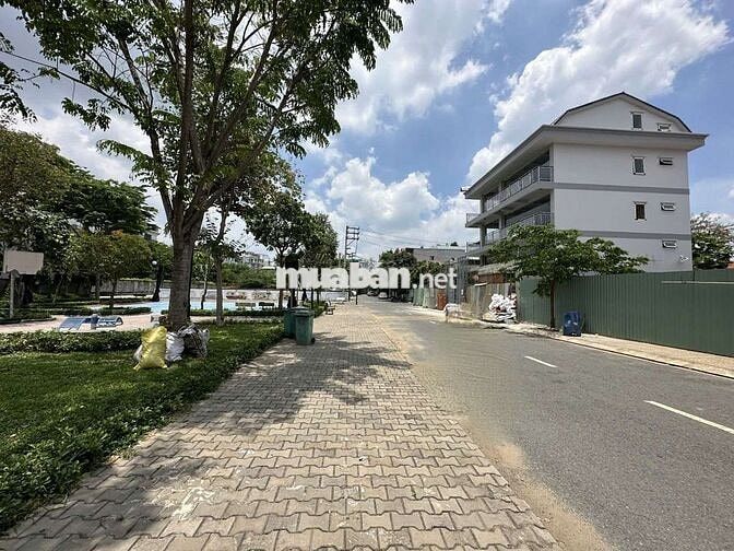 VIP KHU BIỆT THỰ ĐỘC NHẤT 2MT TRƯỚC SAU KHUÔN ĐẤT ĐẸP 15X30M THỔ 100%