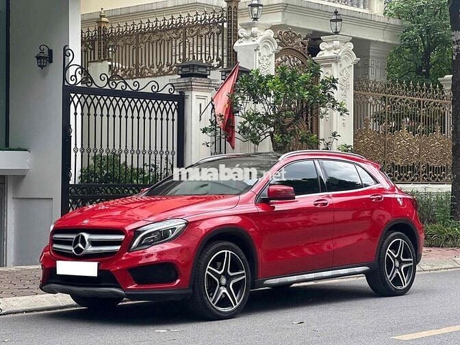 Mercedes Benz GLA250 AMG 4Matic sx 2016 màu đỏ