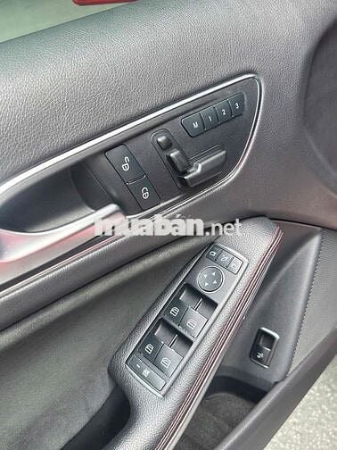 Mercedes Benz GLA250 AMG 4Matic sx 2016 màu đỏ