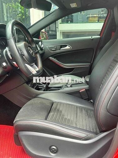 Mercedes Benz GLA250 AMG 4Matic sx 2016 màu đỏ