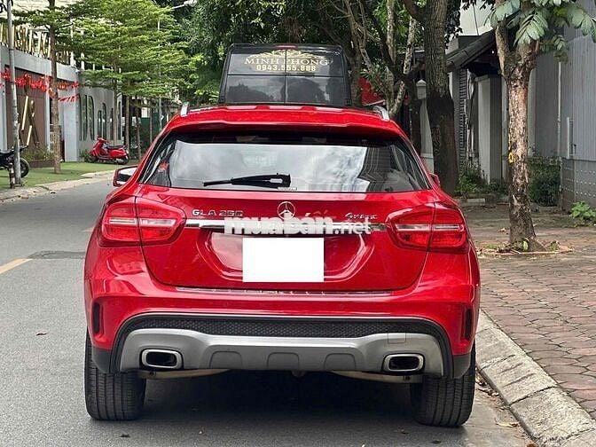 Mercedes Benz GLA250 AMG 4Matic sx 2016 màu đỏ