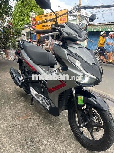 cửa hàng cần bán xe Ab 2022biển Sài Gòn chính chủ