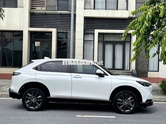 Honda HR-V RS sx 2022 siêu lướt màu trắng