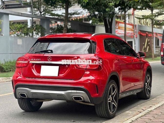 Mercedes Benz GLA250 AMG 4Matic sx 2016 màu đỏ