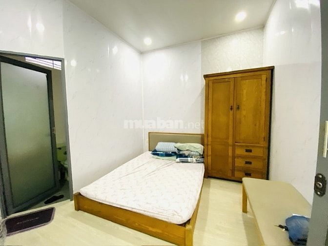 NHÀ P7 Q8 GẦN CHỢ PHÚ LỢI - 4.5 x 21 - TRỆT + LỬNG - NHÀ MỚI Ở NGAY.