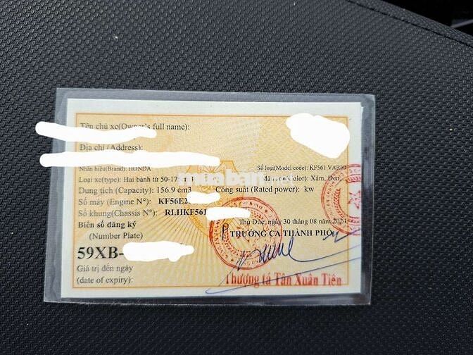 Cần bán xe vario 160 xám xi măng