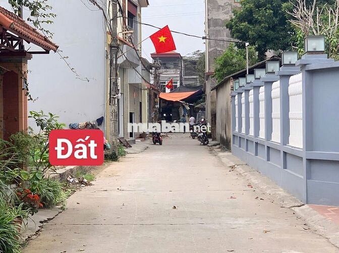 2.5x tỷ Xuân Bách - Đất KCN Nội Bài và Sân Bay xe 7 chỗ thông ngõ