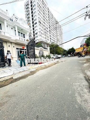 HIẾM GIÁ TỐT ĐẤT MẶT TIỀN XÂY DỰNG TỰ DO NGAY PHẠM VĂN ĐỒNG