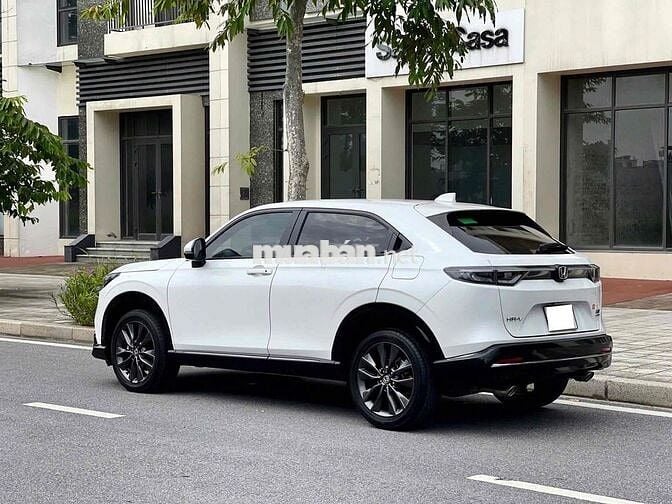 Honda HR-V RS sx 2022 siêu lướt màu trắng