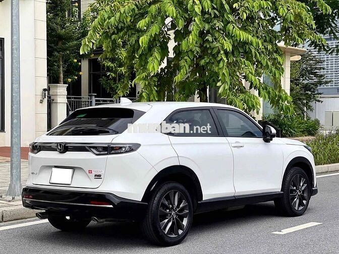 Honda HR-V RS sx 2022 siêu lướt màu trắng