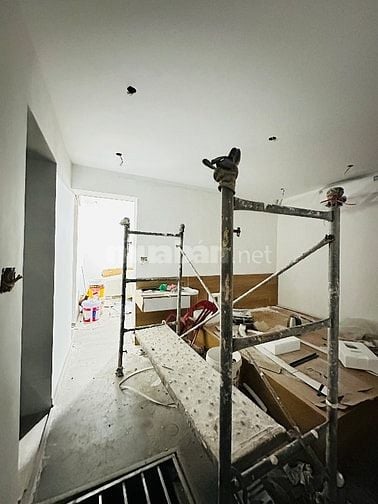 Chính chủ bán tập thể 40m2 tầng 2 lô góc 2 PN, vs khép kín. 2.68 tỷ