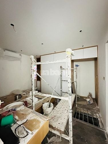 Chính chủ bán tập thể 40m2 tầng 2 lô góc 2 PN, vs khép kín. 2.68 tỷ