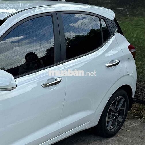 Hyundai Grand i10 2021 - 20300 km
