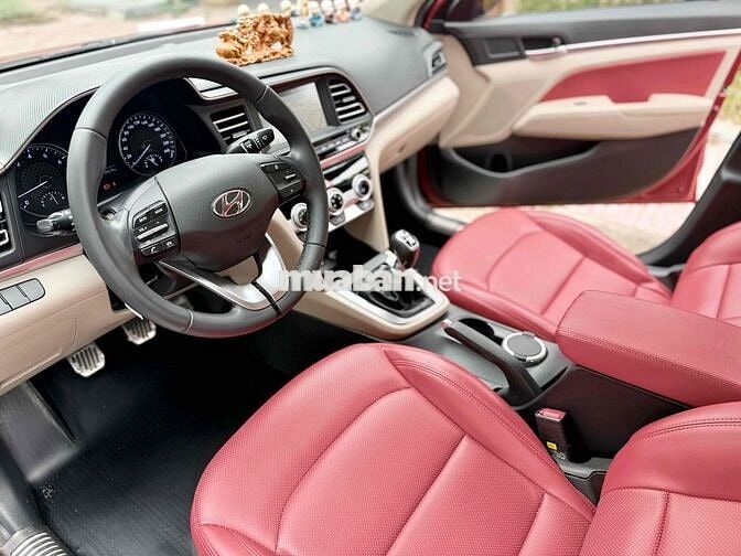 Hyundai Elantra, gia đình sử dụng, bảo dưỡng hãng