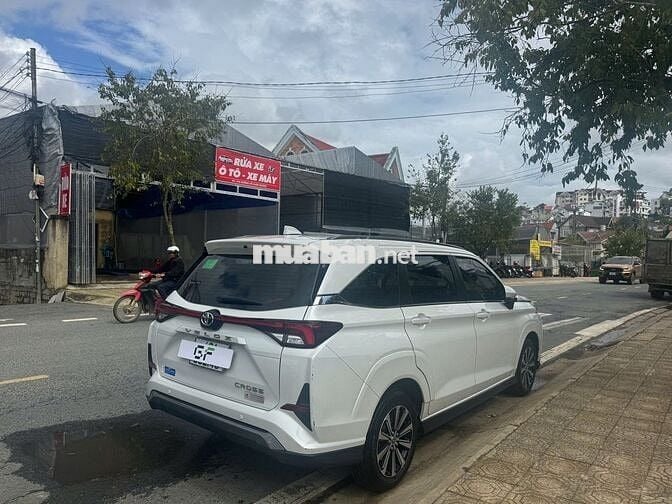 Toyota Veloz Cross 2024 - 48000 km