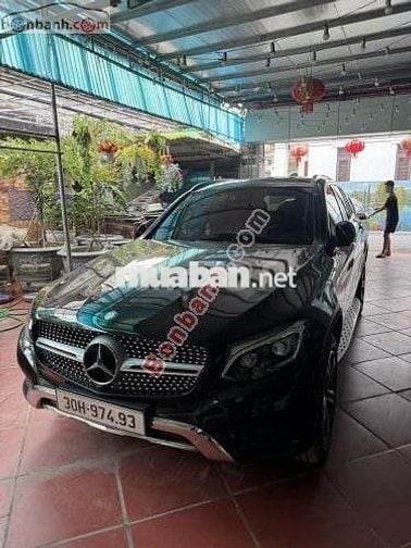 GLC 250 2016 mới di hơn 9 van , xe rất mới