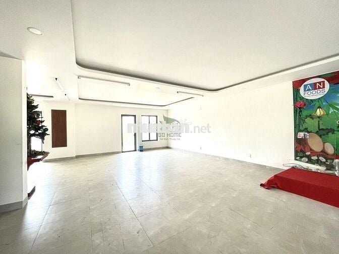 CHO THUÊ NHÀ KINH DOANH 5 TẦNG THÔNG SUỐT CÓ THANG MÁY KHU AN BÌNH TÂN