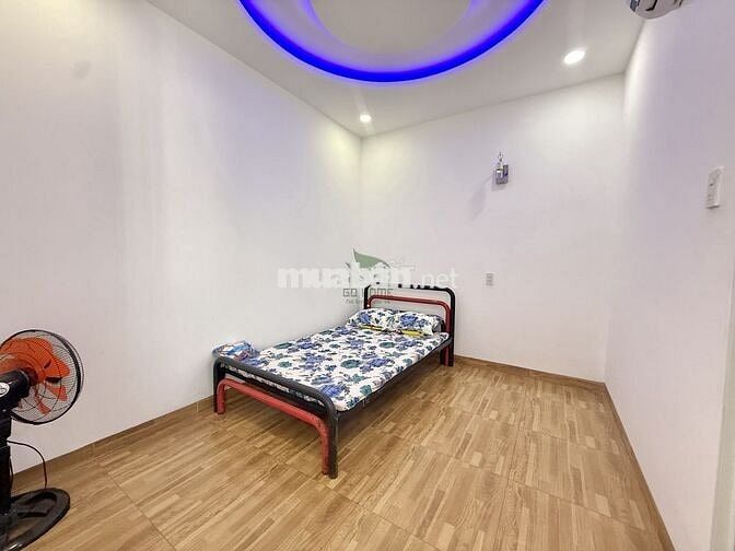 CHO THUÊ NHÀ 3 PHÒNG FULL NỘI THẤT NGỦ KĐT HÀ QUANG 2 GIÁ 18 TRIỆU/TH